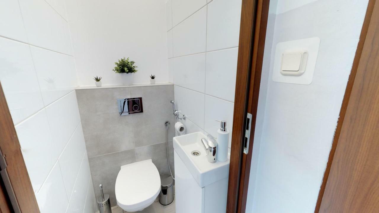 New Whitehouse Rooms Гданьск Экстерьер фото